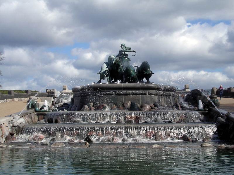 what to skip in copenhagen - gefion fountain