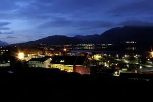Mystery Man Offers Greenlanders 0K for Signatures