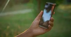 New Study Reveals What Bothers Danes About Screen Time