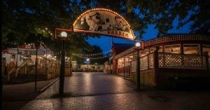 Dyrehavsbakken at night.