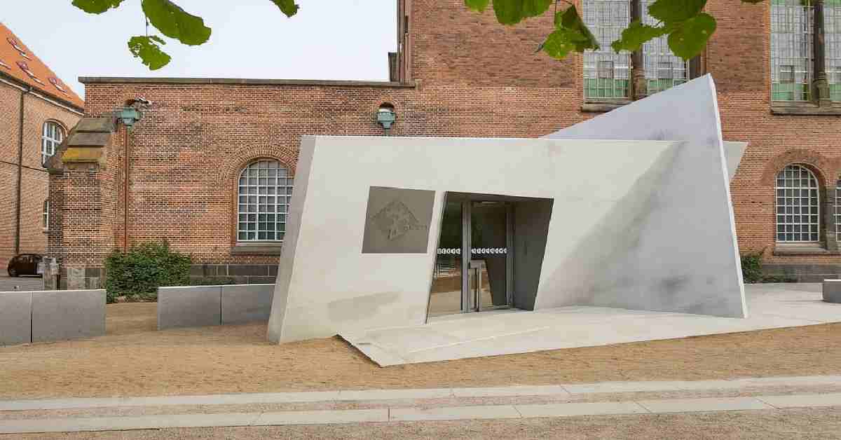 The Danish Jewish Museum: A Journey Through Jewish History The Danish Jewish Museum: A Journey Through Jewish History