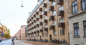 Man Admits Throwing Toddler from Seventh Floor